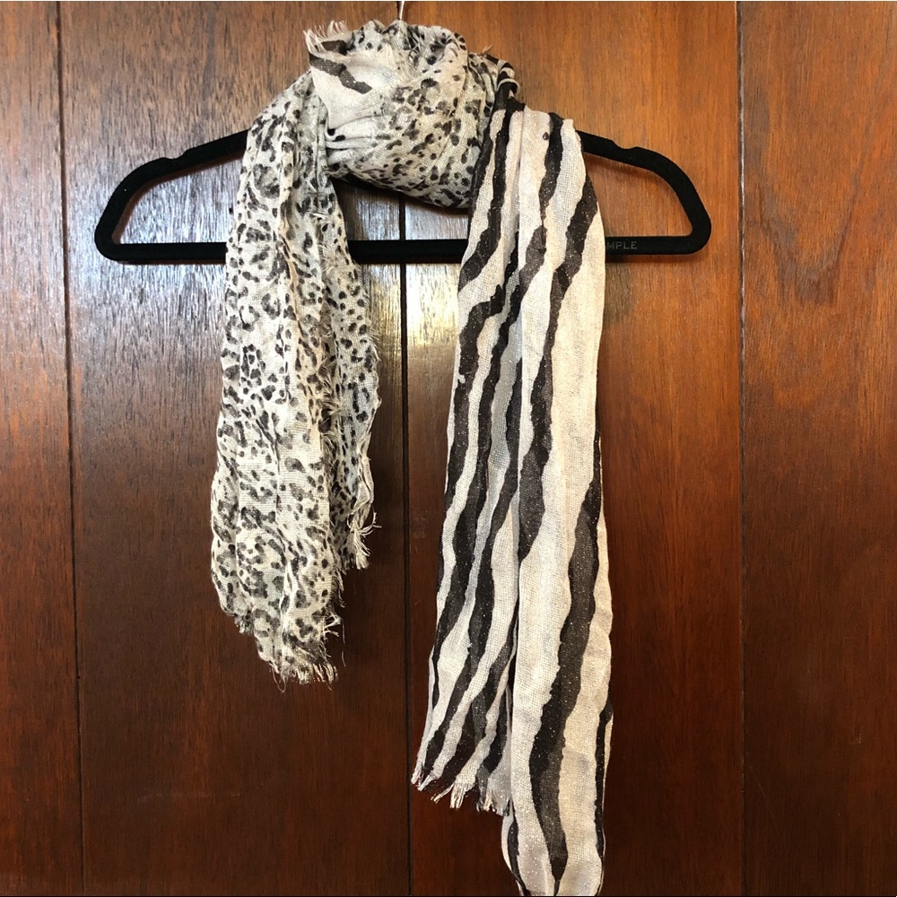Cheetah/Zebra Black & White Scarf